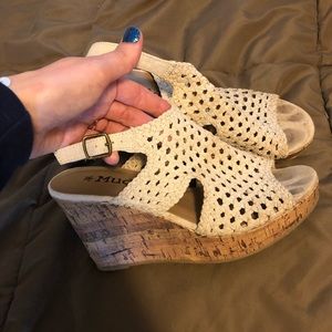 Mudd - beige wedges